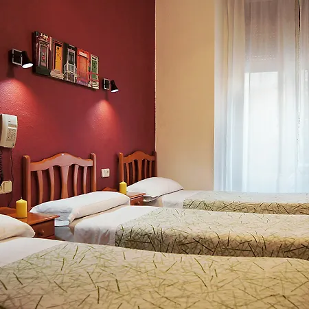 Hostal Fuencarral Kryse-2